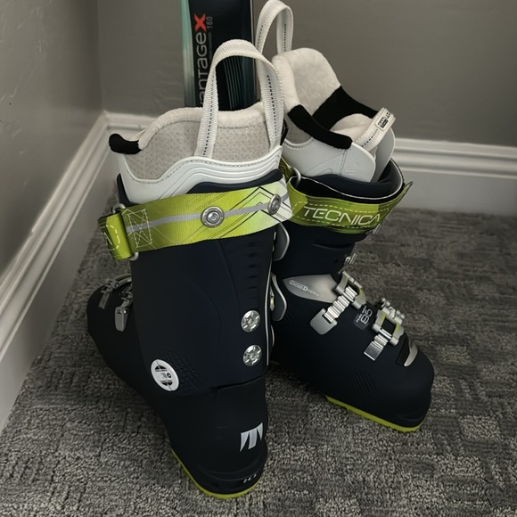 Tecnica Mach1 95W MV Ski Boots - Women's 2017 24.5, Blue - Picture 5 of 5